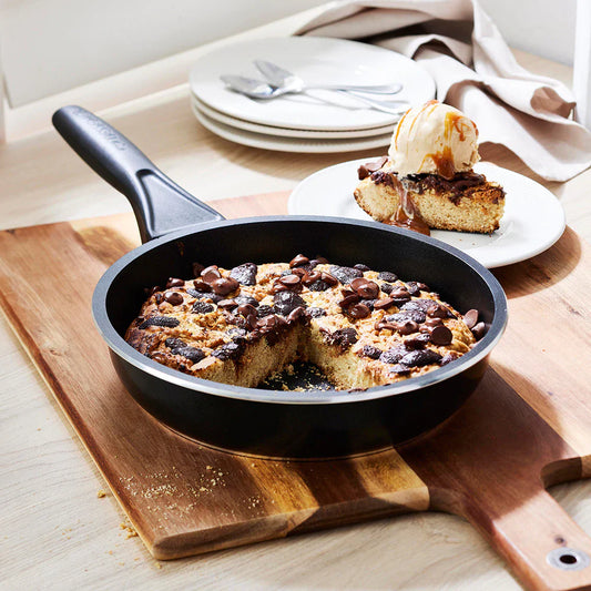 Chocolate & Peanut Butter Frypan Cookie