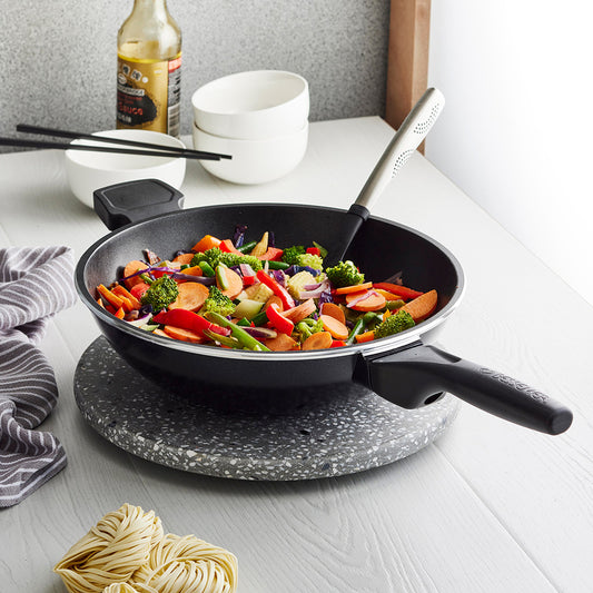 Bessemer Black Stir Frypan 32cm