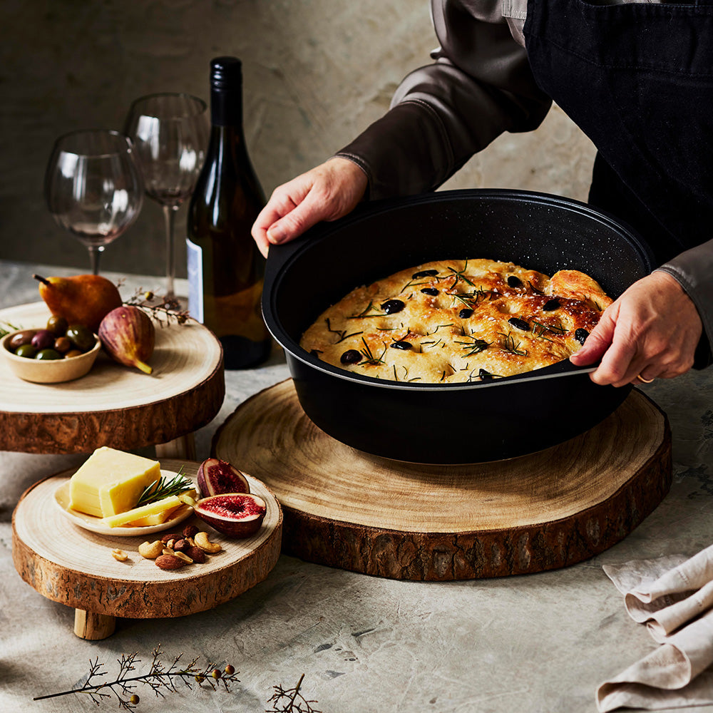 Bessemer Black Dutch Oven 32cm