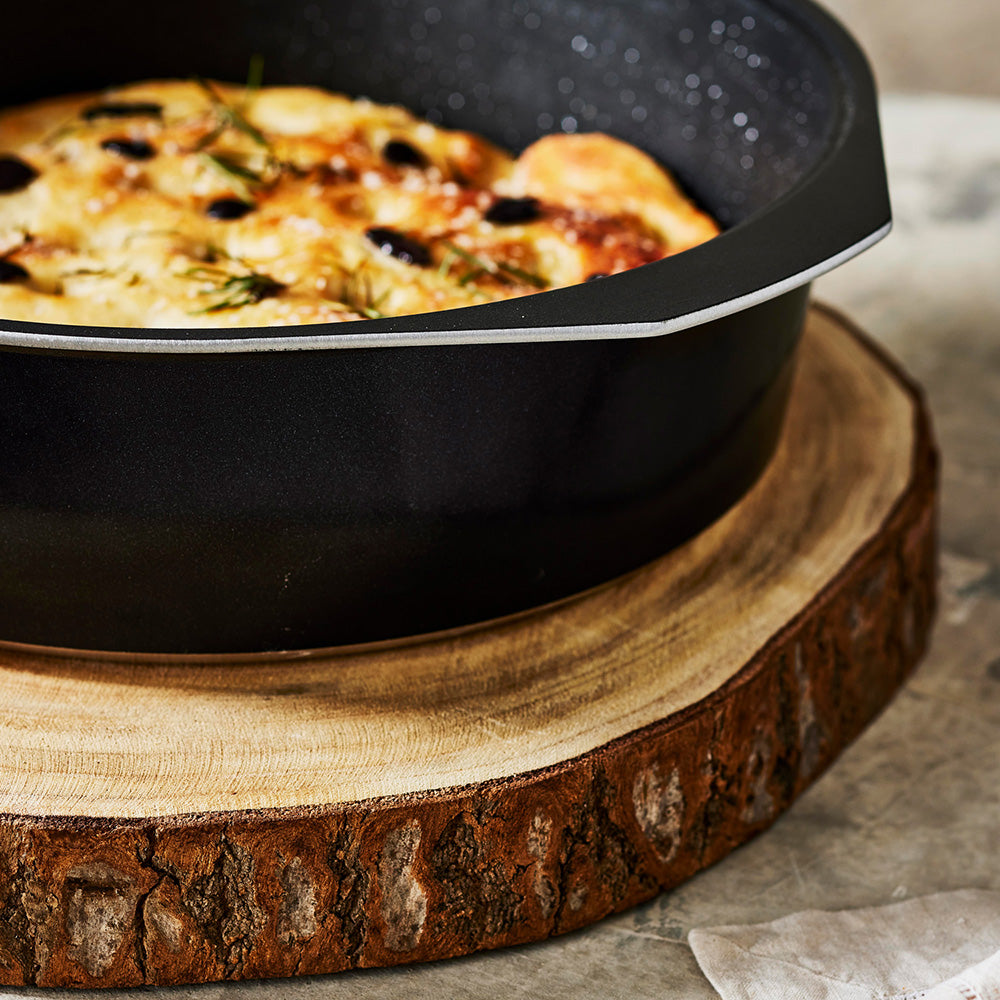 Bessemer Black Dutch Oven 32cm