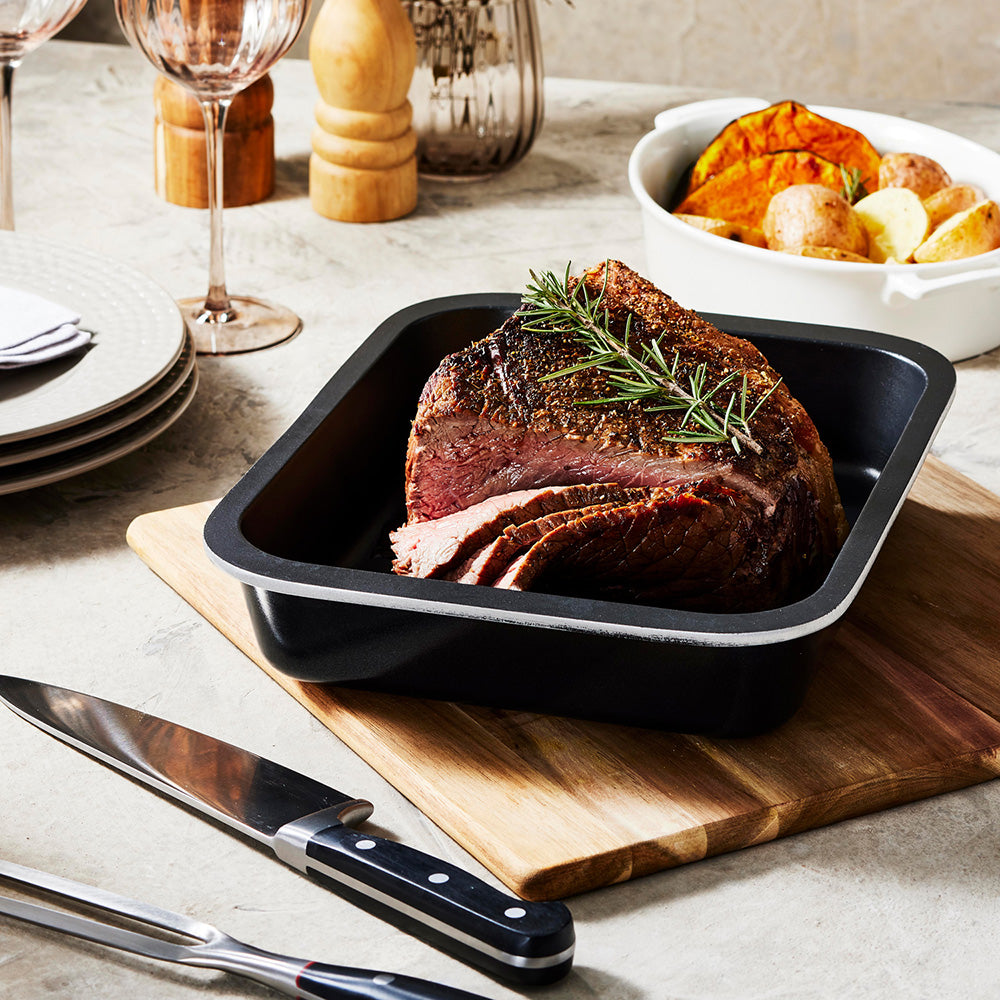 Bessemer Black Roaster 32cm