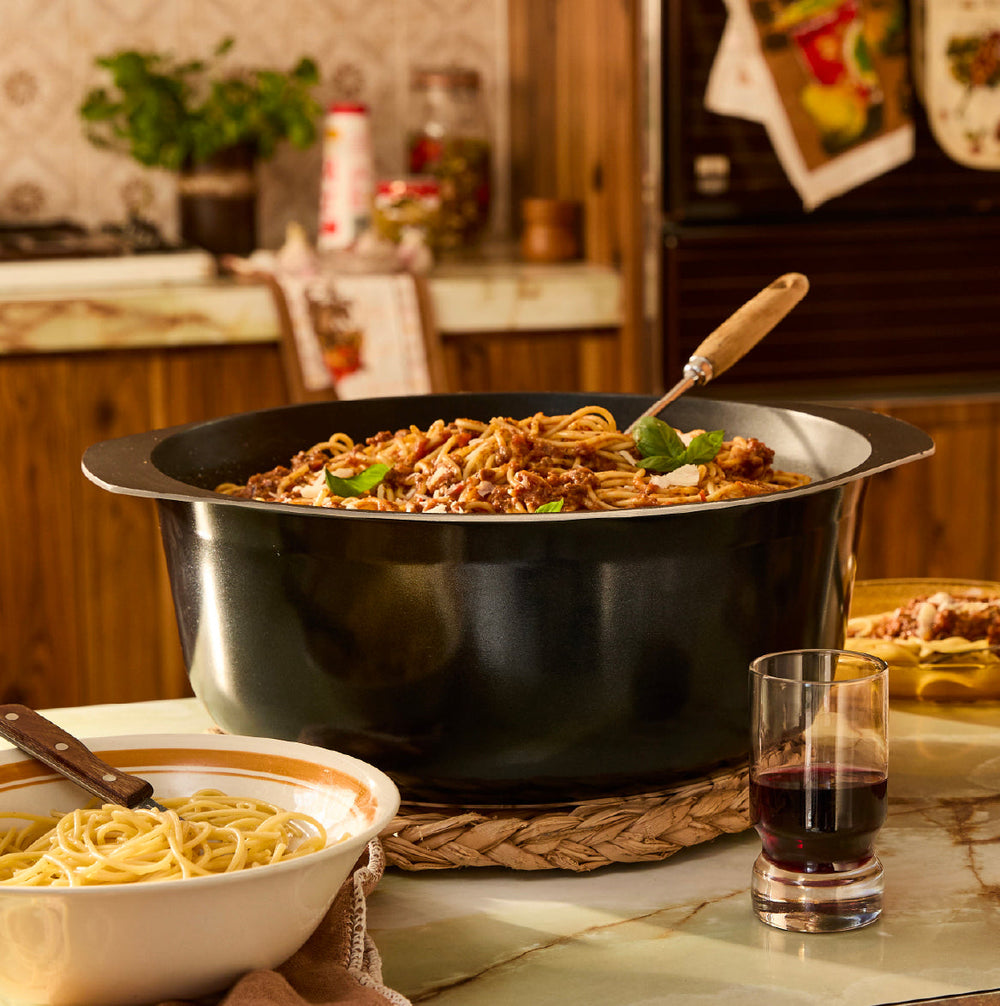Bessemer - Cookware that belongs at the centre of your table