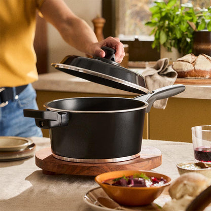 Bessemer Black Multi Saucepan 24cm